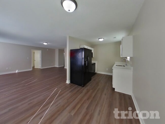 Photo - 177 Broadmoor Bend