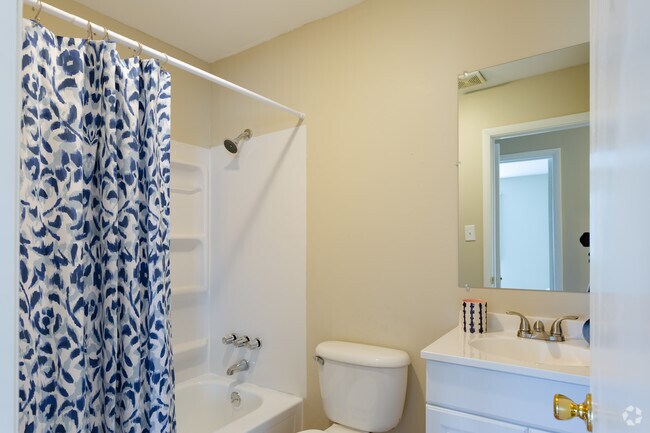1BR, 1BA - Carriage House Apartments LLC