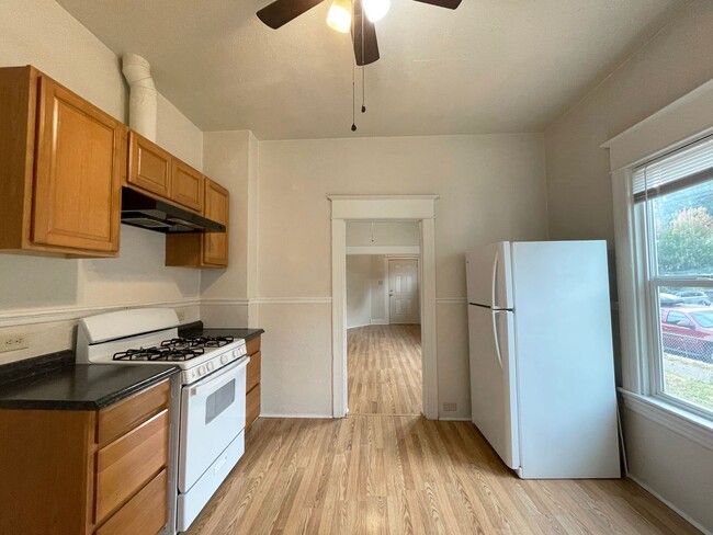 Photo - 4003 NE 7th Ave