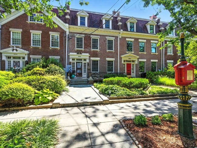 Photo - 2922 Upton St NW Unit ID1296217P