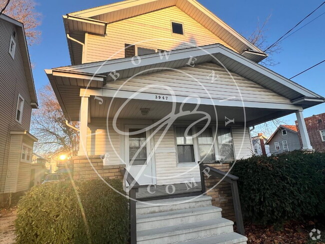 Building Photo - 3-Bedroom Home in West Toledo with spaciou...