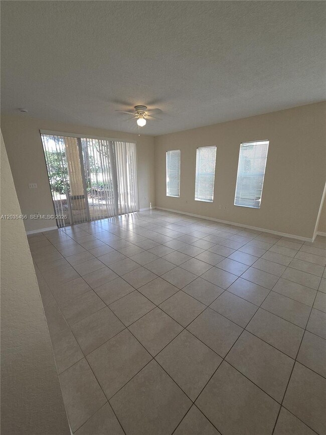 Photo - 2500 Centergate Dr Unit 105