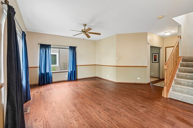 Photo - 971 Lakestone Ln