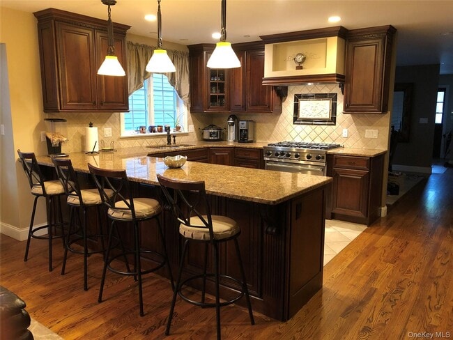 Photo - 40 Ellsworth Ave Unit Front