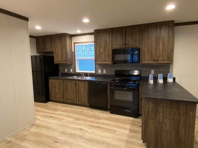 Photo - 2752 W North Union Rd