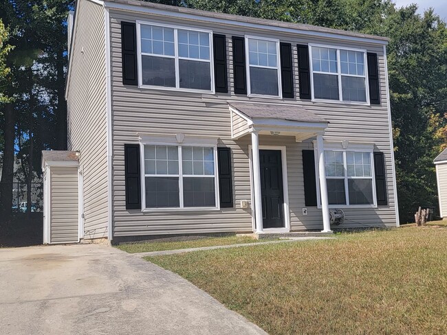 Building Photo - Quiet Comfort - Modern Home - HAFC Voucher...