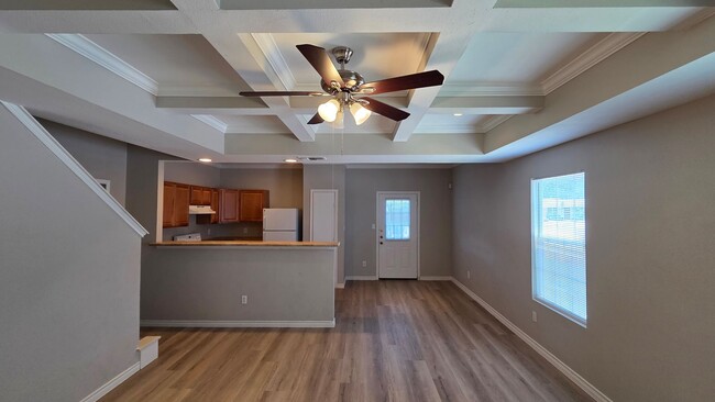 Building Photo - MOVE IN SPECIAL: $300 OFF 1ST FULL MONTH RENT with 15-18 Month Lease