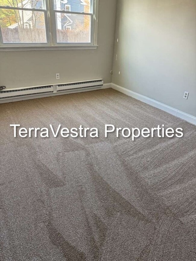 Photo - 108 N 8th St Unit Apartment C