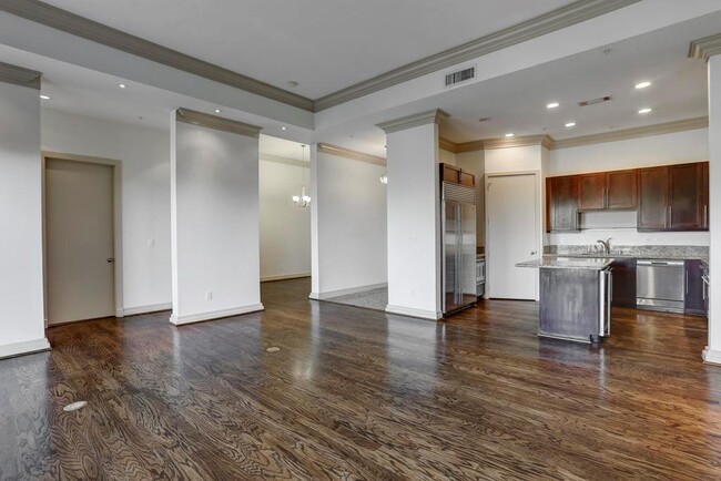 Building Photo - 3388 Sage Rd Unit 301 Rental