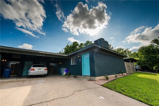 1600 Parker Ln