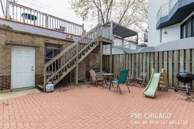 Photo - 1521 W Barry Ave Unit #3