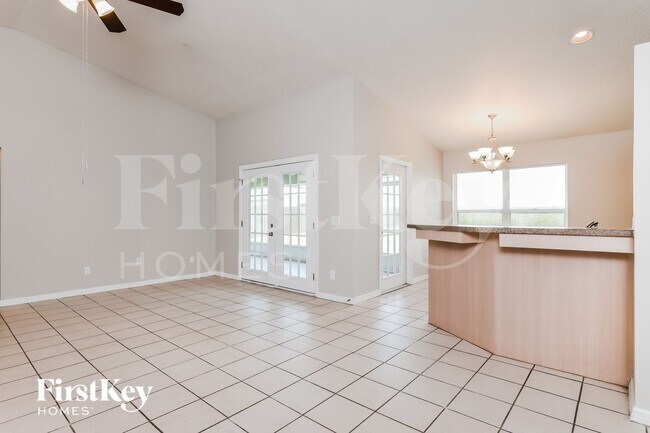 Photo - 1323 Arrowhead Ct