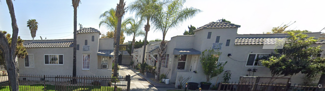 Building Photo - 8148 Beechwood Ave Rental