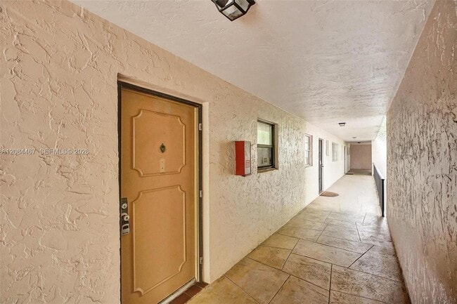 Photo - 469 N Pine Island Rd Unit B306