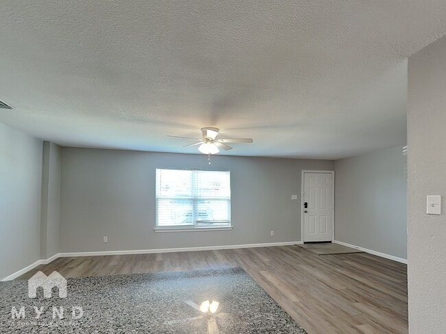 Photo - 4892 Masch Branch Rd Unit 3