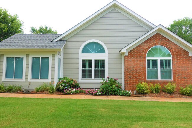 Photo - 303 Heritage Club Dr