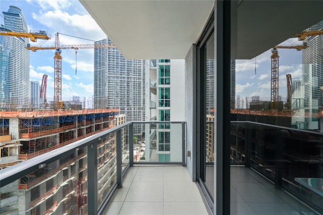 Photo - 31 SE 6th St Condominio Unidad 1808