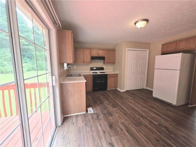 Photo - 186 S Red Oak Way