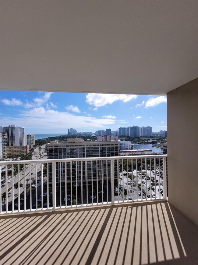 Photo - 1985 S Ocean Dr Unidad 19J