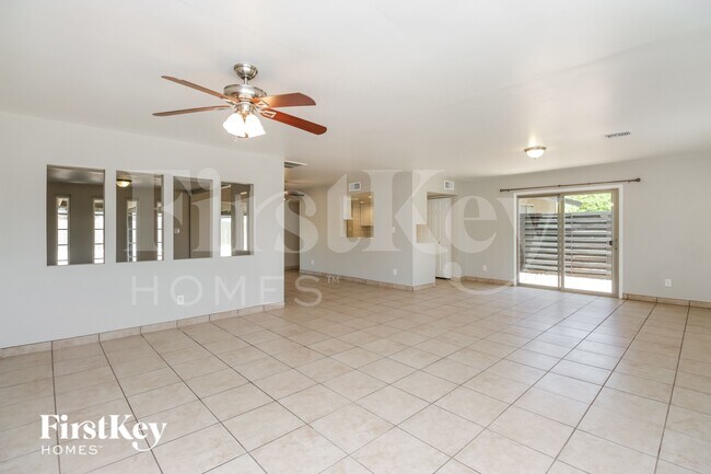 Photo - 14623 N 32nd Pl