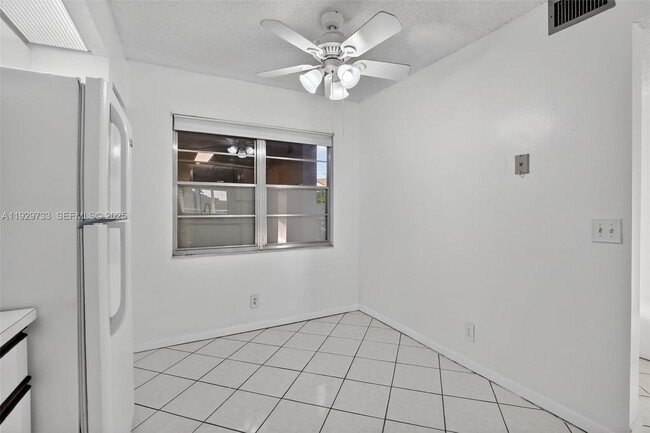 Photo - 900 SW 128th Ave Unit 306D