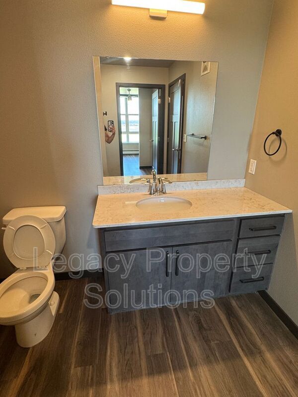 Photo - 220 E Greenfield Ln Casa
