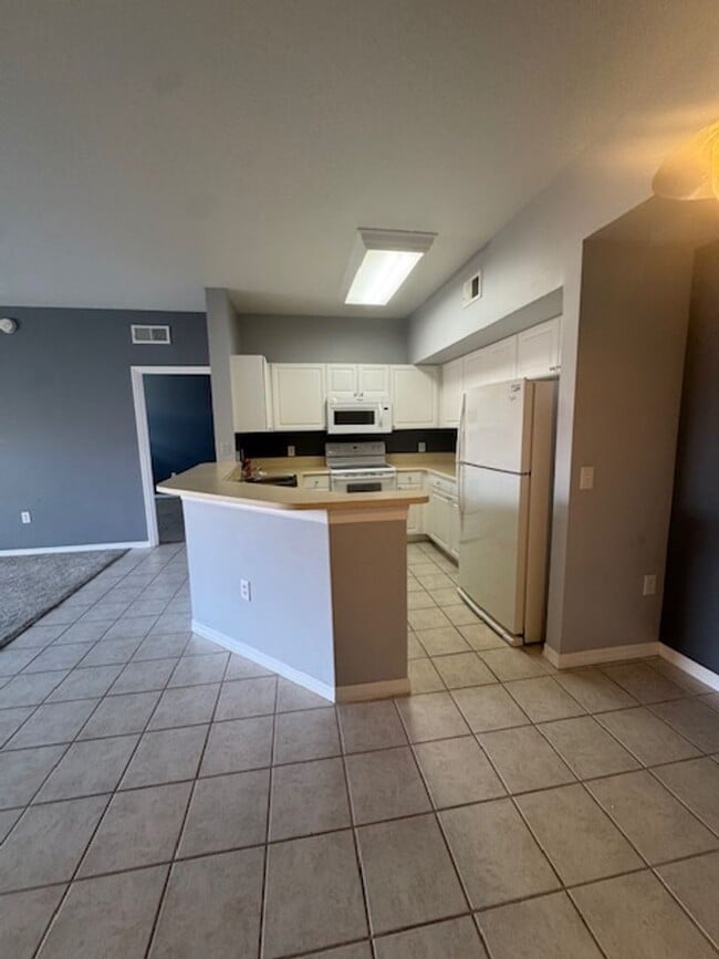 Photo - 2 bedroom 2 bathroom Condo in Gardens at B...