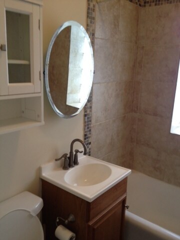 Photo - 2441 N Hamlin Ave Unidad 2