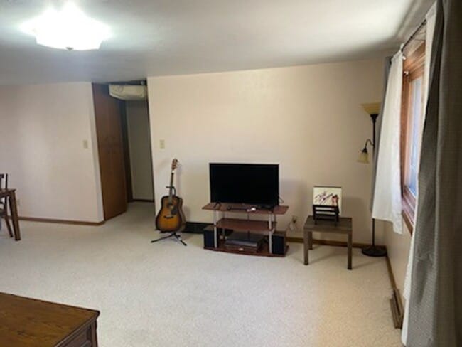 Photo - 1242 Sumner St