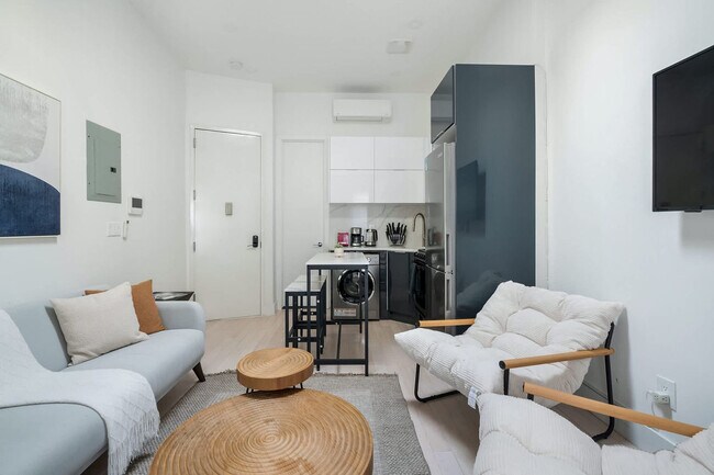 Photo - 317 E 78th St Unidad SI ID1021988P