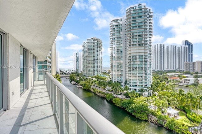 Building Photo - 330 Sunny Isles Blvd Unit 5-906