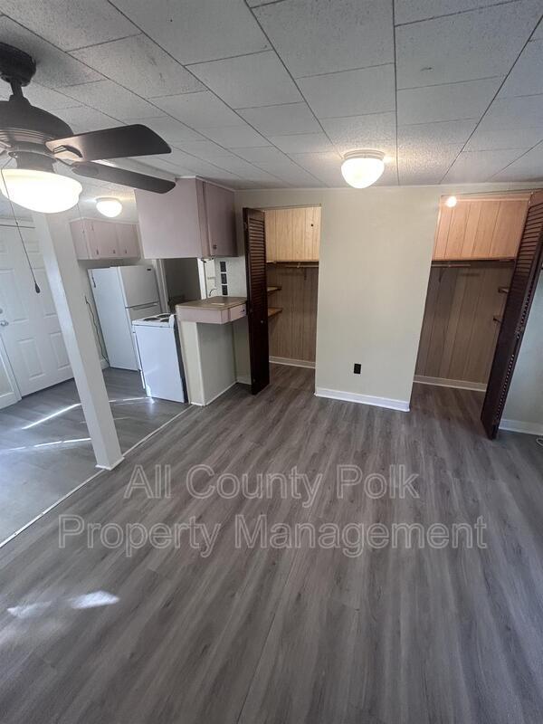 Photo - 1200 Pine Ave