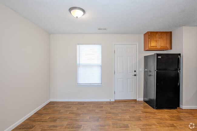 2BR, 2.5BA - 1,266SF - The Iron - Dining Area