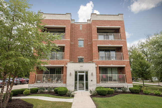 Photo - 909 Harlem Ave Condo Unit 2N