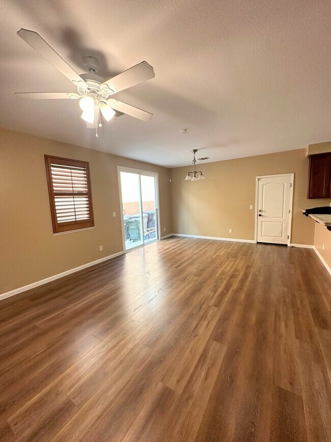 Photo - 5254 Moonlit Bay Way