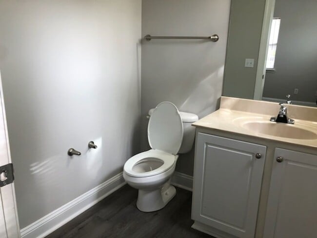 Photo - 72 Cassandra Ln Unidad C