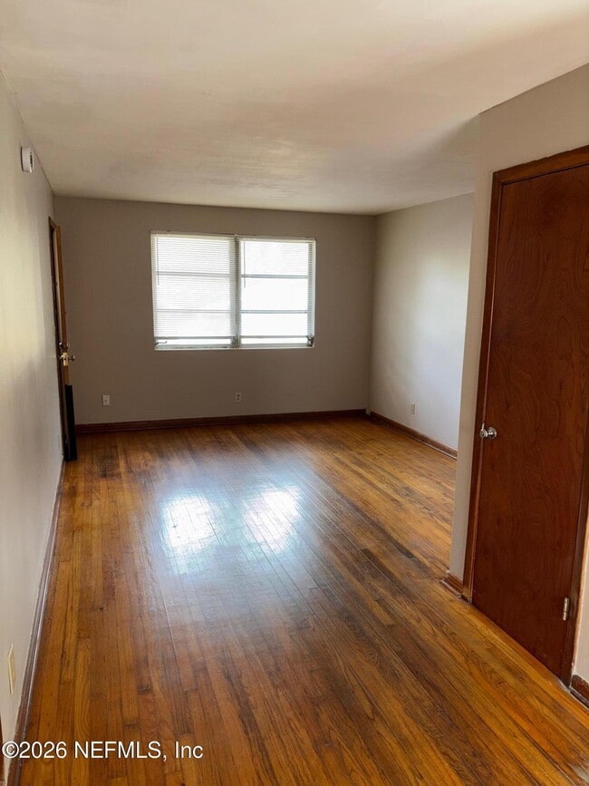 Photo - 2898 Olga Pl