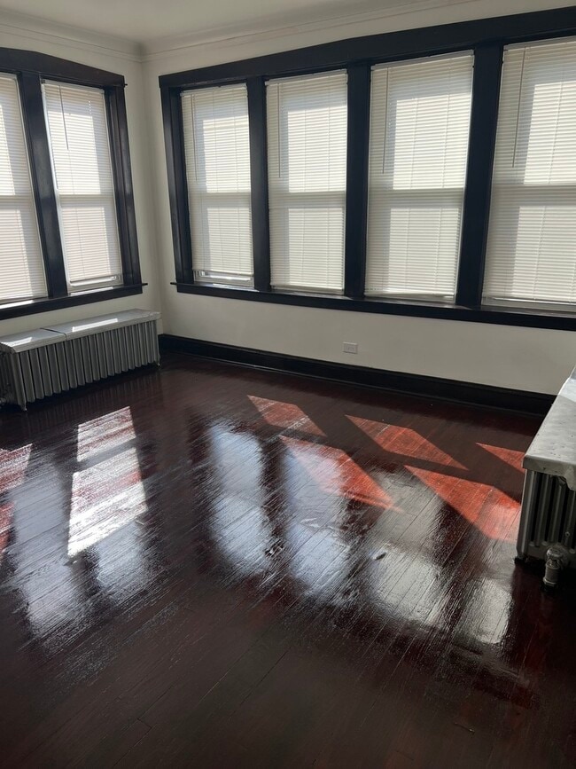 Photo - 8139 S Peoria St Unidad 2