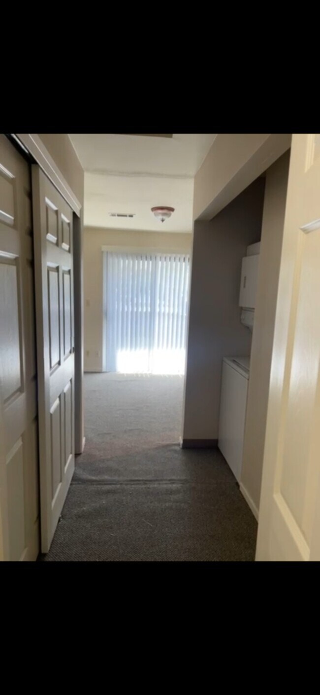 A closer look at Fresno High-Rise Condos Near The Freeway