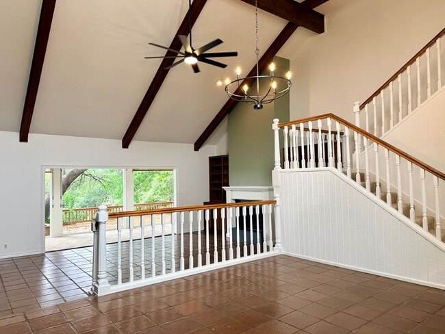 Photo - 511 Fairway Dr