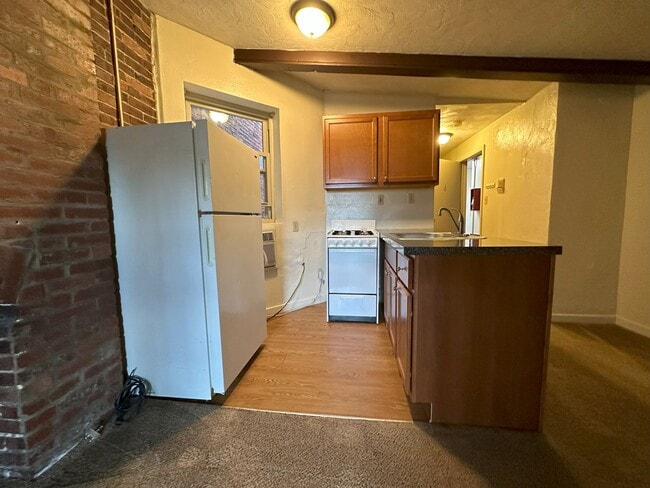 Building Photo - Bright 2BR in Oakland - Close to the Unive... Unit 6