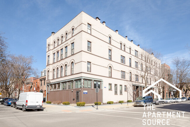 Photo - 1048 W Dickens Ave Apartments