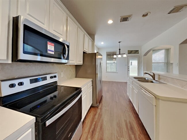 Photo - 4428 Blossomwood Dr