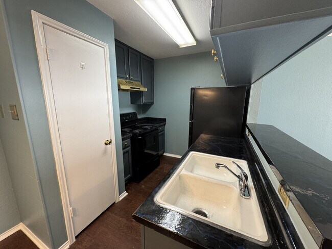 Photo - Medical center newly renovated unit is ready for move in! Unit Apt 606