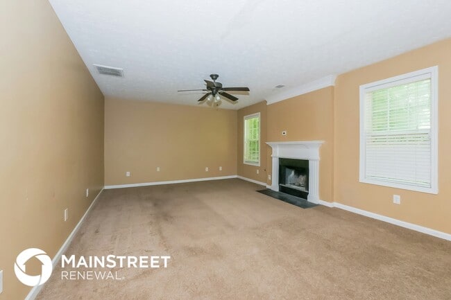 Photo - 4468 Abram Way