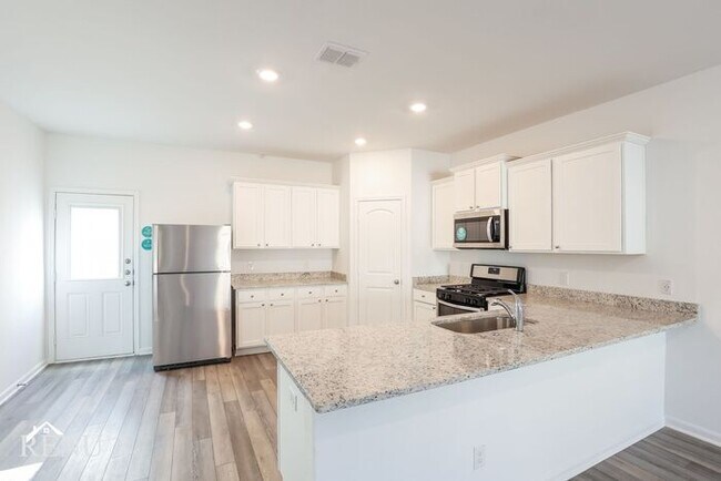 Photo - 2946 Jackson Smt