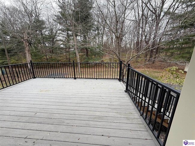 Photo - 913 Dogwood Cir