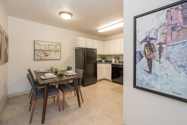 2x2 Model Home