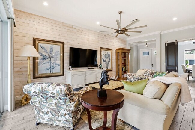 Photo - 213 NE Sagamore Terrace Unit SI ID1605278P