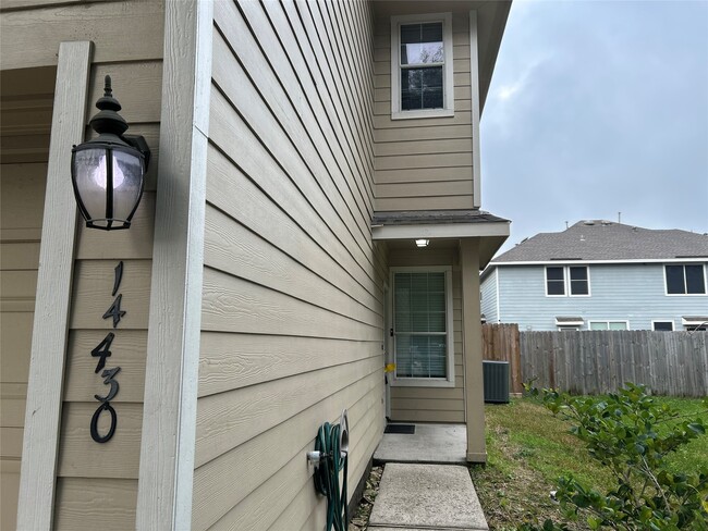 Photo - 14430 Fairbuff Ln